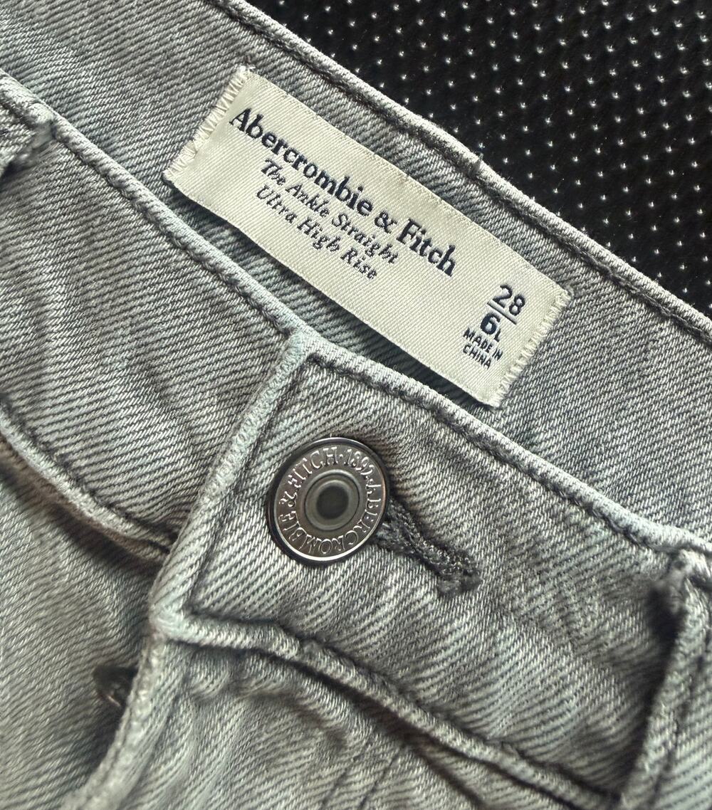 Abercrombie & Fitch The Ankle Straight Ultra High Rise 28/6L